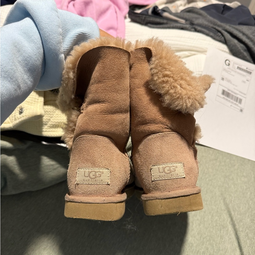 Ugg Bailey Button - image 2